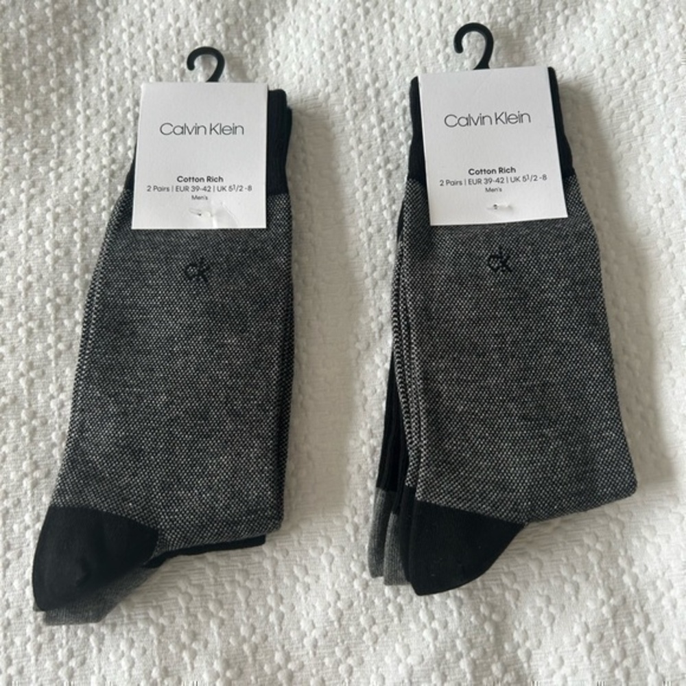 NWT! Calvin Klein socks 2 packs of 2 pairs